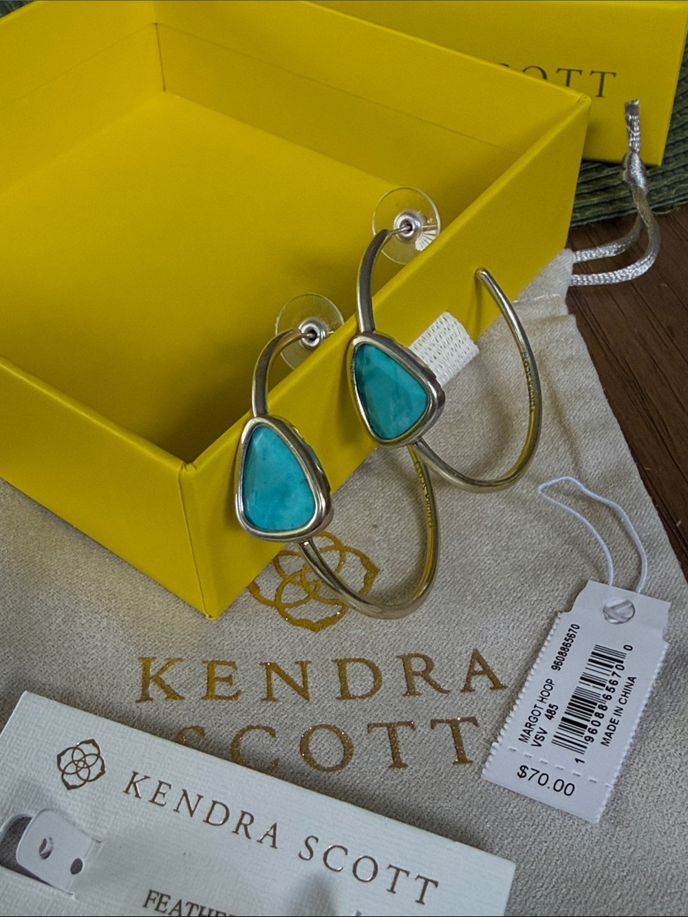 Kendra Scott MARGOT Turquoise Color MAGNESITE Hoop EARRINGS NWT